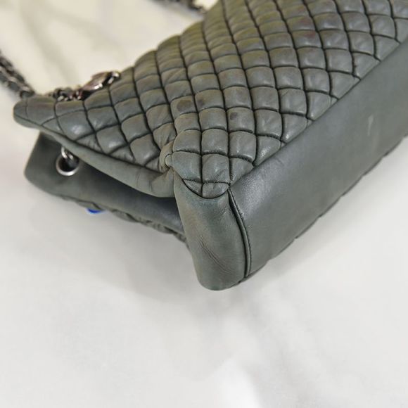 Pre Loved Chanel Bubble Quilt Shoulder Bag black Womens